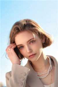 穿成团宠文女主的后妈肿么办